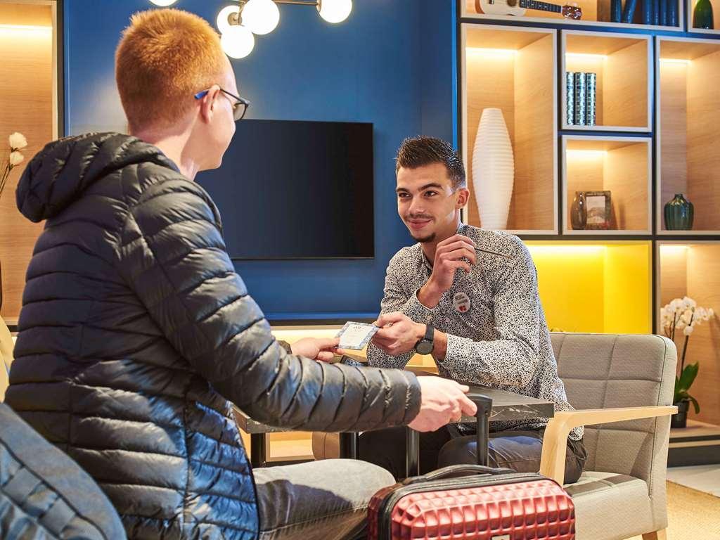 Ibis Bethune Centre Gare Εξωτερικό φωτογραφία